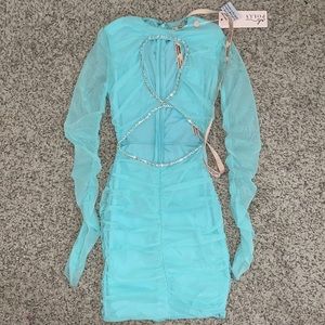 Oh Polly NARA
Long Sleeve Petite Cut Out Mini Dress in Aqua *NEW WITH TAG*
